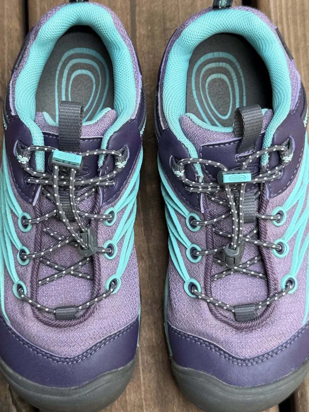 Keen Shoes Kid's Sneakers Chandler CNX Waterproof Size 2 Girl's